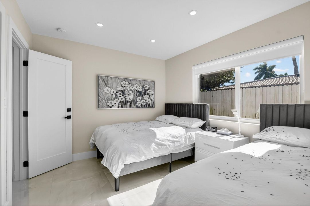 En Venta: $899,000 (2 camas, 2 baños, 1232 Pies cuadrados)