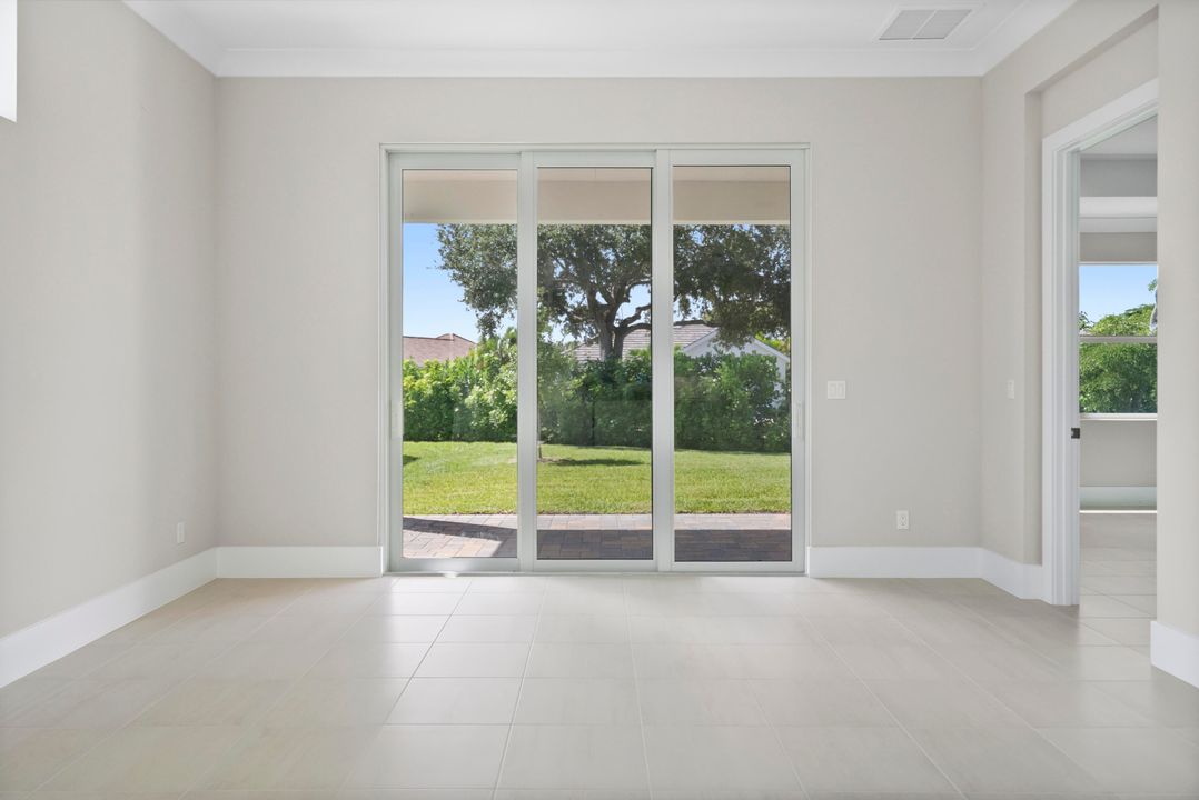 待售: $699,900 (3 贝兹, 2 浴室, 1937 平方英尺)