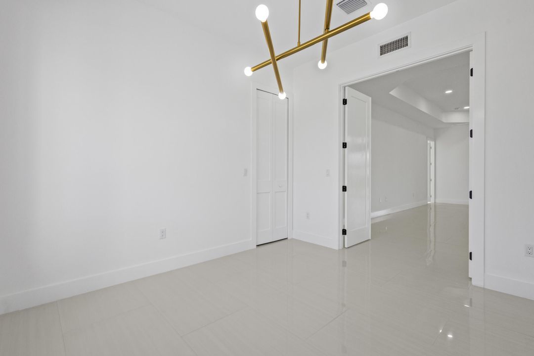 На продажу: $995,000 (4 спален, 3 ванн, 3160 Квадратных фут)