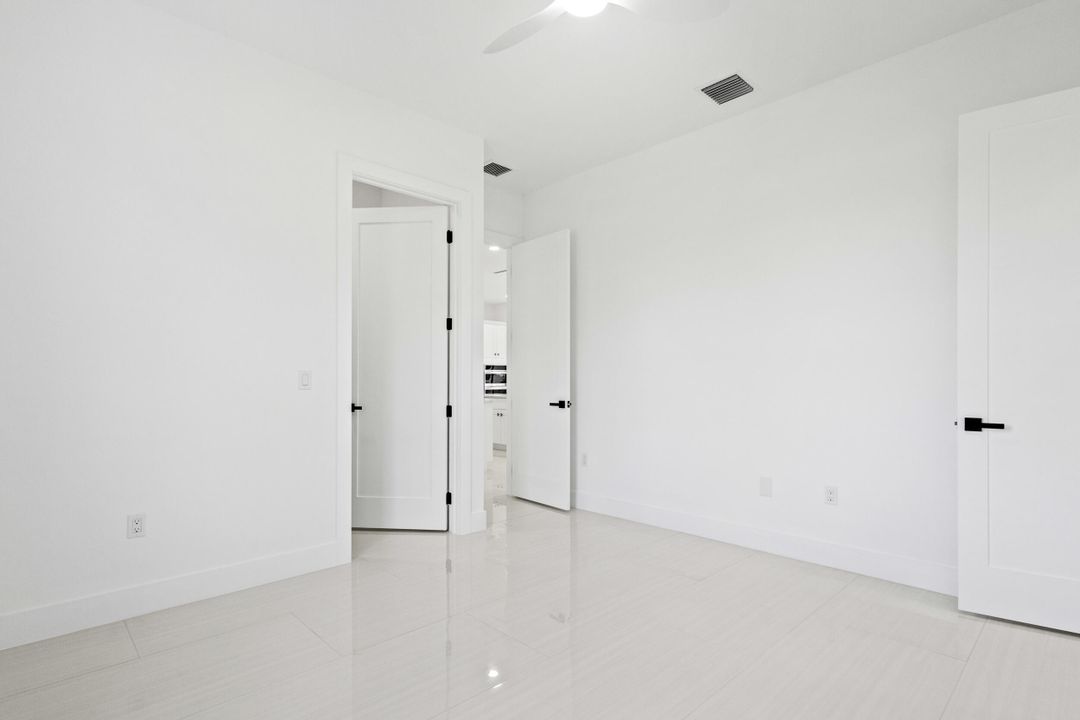 На продажу: $995,000 (4 спален, 3 ванн, 3160 Квадратных фут)