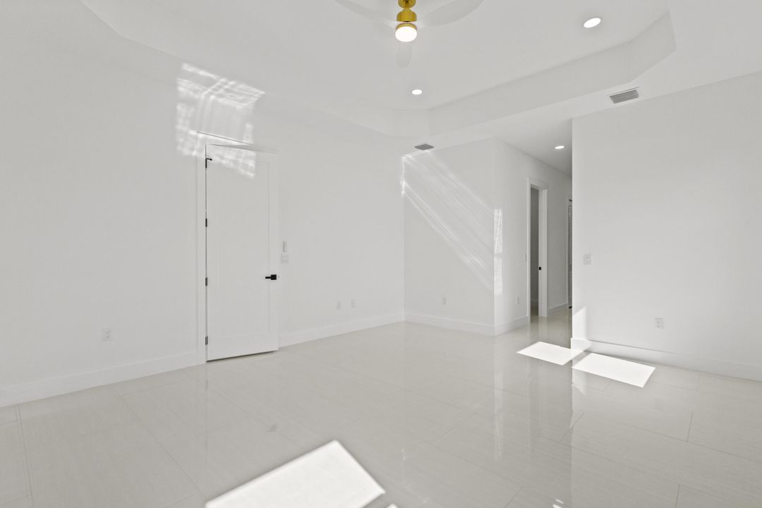 На продажу: $995,000 (4 спален, 3 ванн, 3160 Квадратных фут)