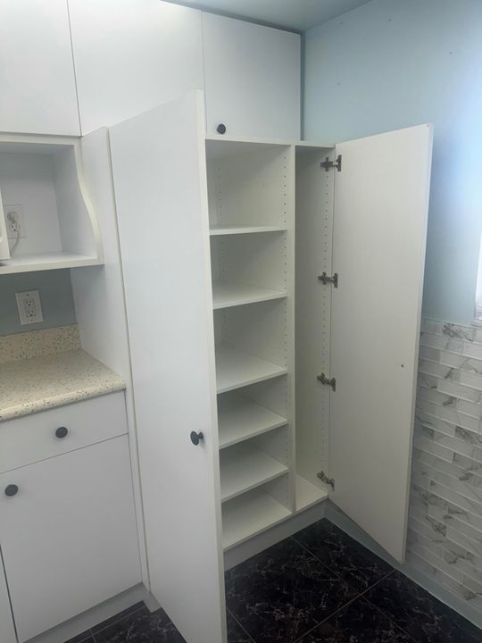 For Sale: $225,000 (2 beds, 2 baths, 1036 Square Feet)