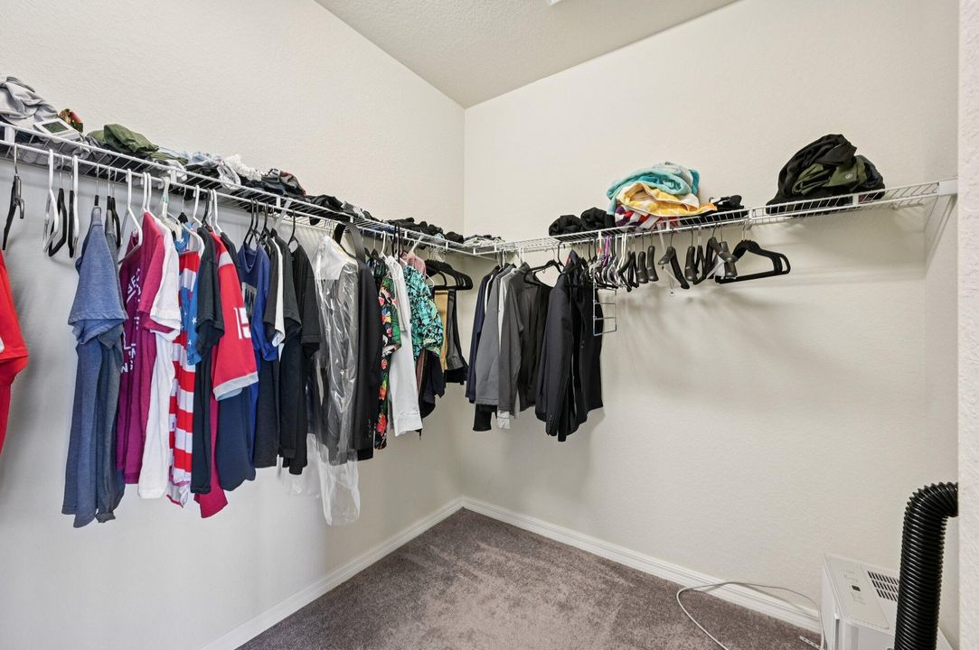 For Sale: $398,000 (3 beds, 2 baths, 1812 Square Feet)