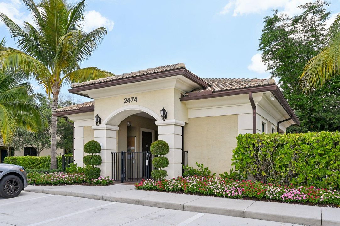 For Sale: $398,000 (3 beds, 2 baths, 1812 Square Feet)