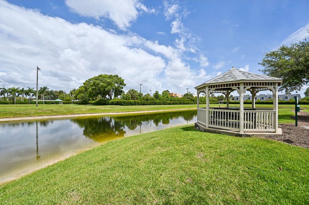 For Sale: $398,000 (3 beds, 2 baths, 1812 Square Feet)