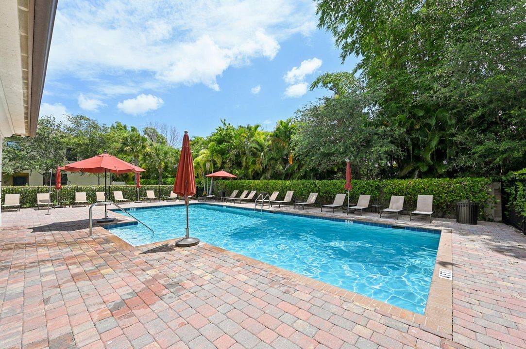 For Sale: $398,000 (3 beds, 2 baths, 1812 Square Feet)