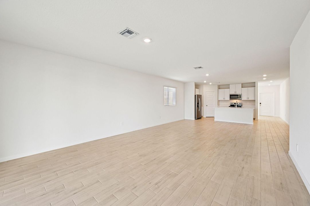 For Sale: $462,290 (4 beds, 2 baths, 2503 Square Feet)