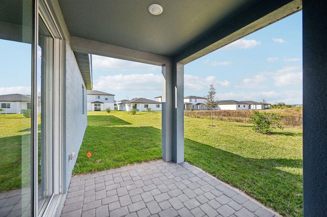 For Sale: $462,290 (4 beds, 2 baths, 2503 Square Feet)