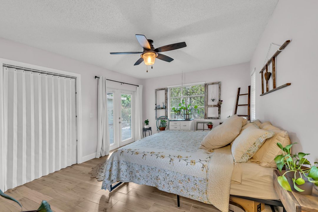 待售: $640,000 (4 贝兹, 2 浴室, 1805 平方英尺)