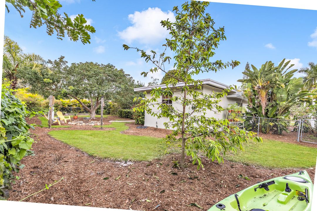 待售: $640,000 (4 贝兹, 2 浴室, 1805 平方英尺)