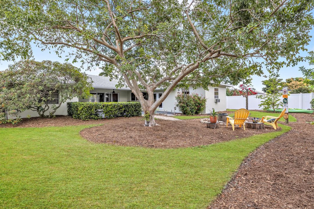 待售: $640,000 (4 贝兹, 2 浴室, 1805 平方英尺)