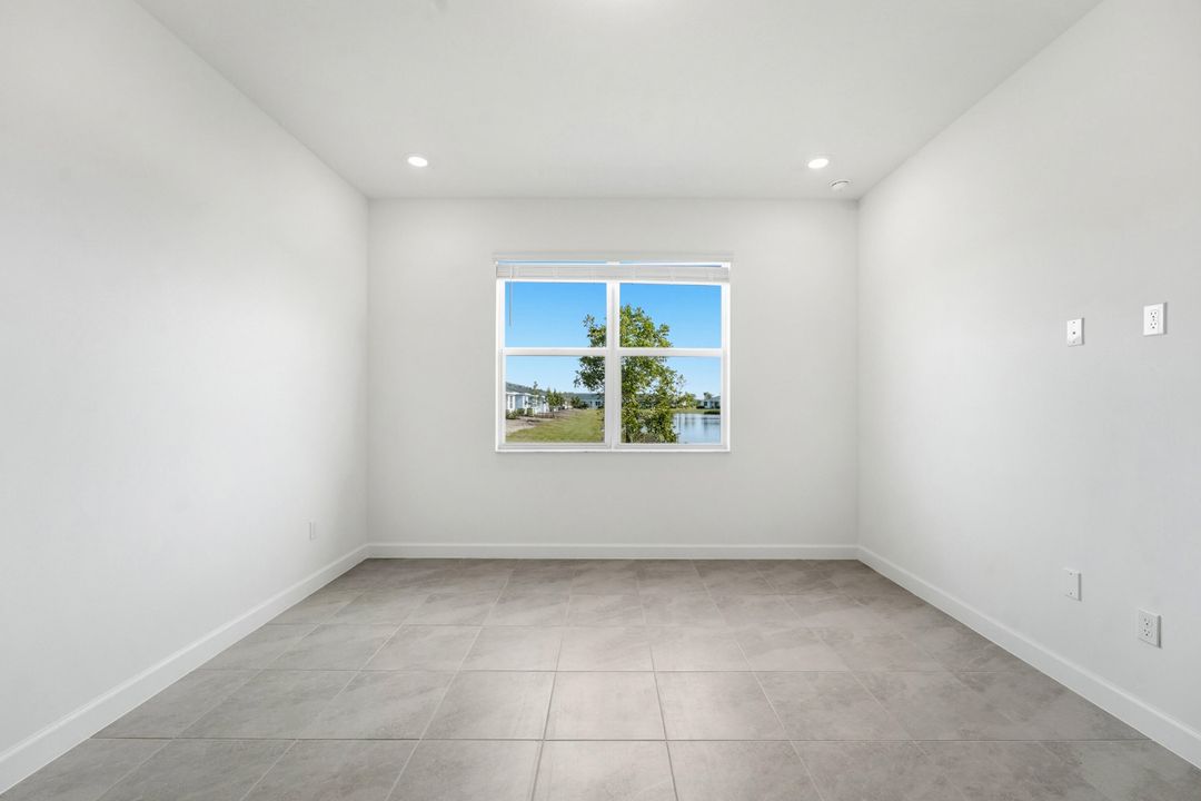 For Rent: $2,050 (2 beds, 2 baths, 1308 Square Feet)