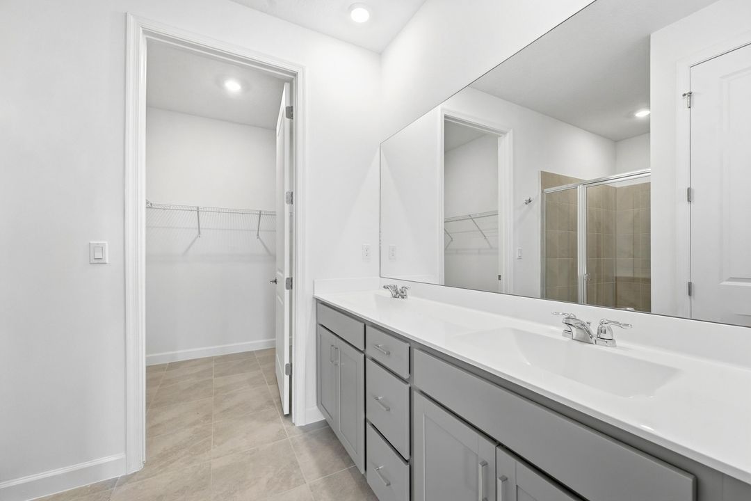 For Rent: $2,050 (2 beds, 2 baths, 1308 Square Feet)