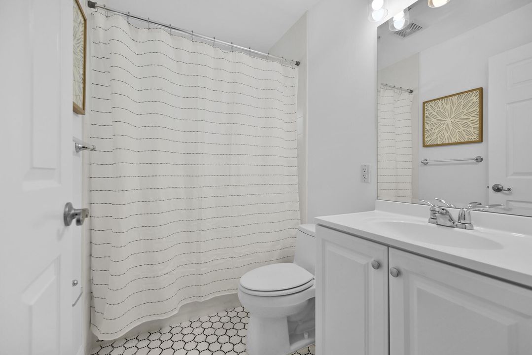 For Sale: $899,000 (5 beds, 3 baths, 2031 Square Feet)