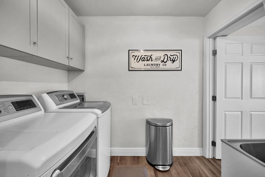 For Sale: $899,000 (5 beds, 3 baths, 2031 Square Feet)