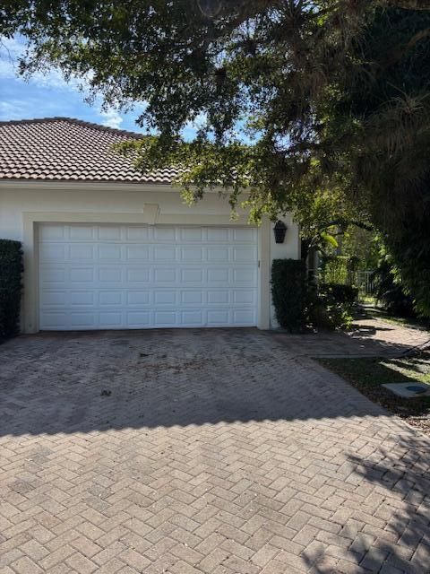 Recently Sold: $1,025,000 (3 beds, 3 baths, 1989 Square Feet)
