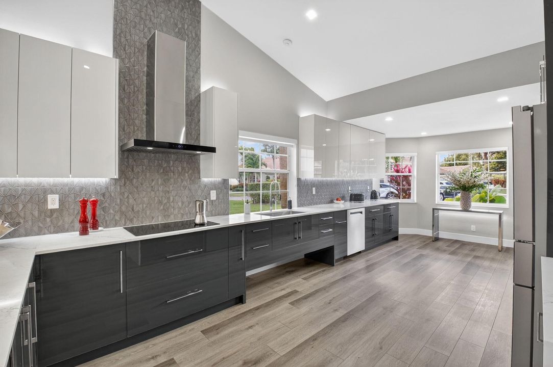 На продажу: $485,000 (2 спален, 2 ванн, 1798 Квадратных фут)