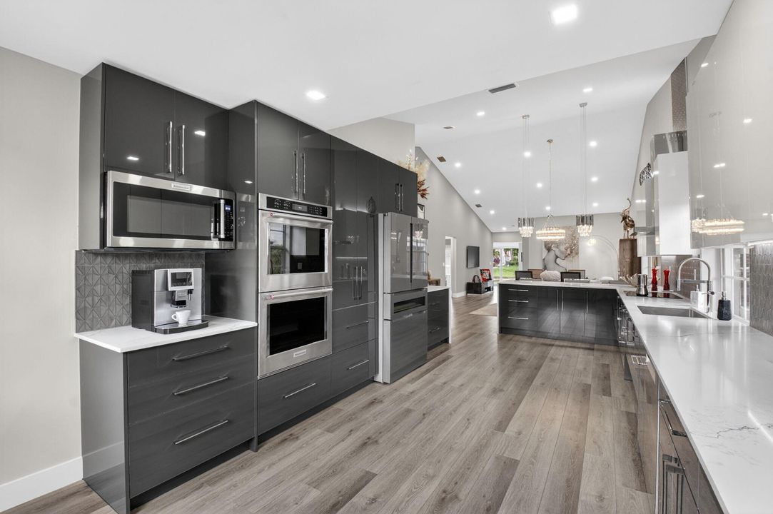 На продажу: $485,000 (2 спален, 2 ванн, 1798 Квадратных фут)