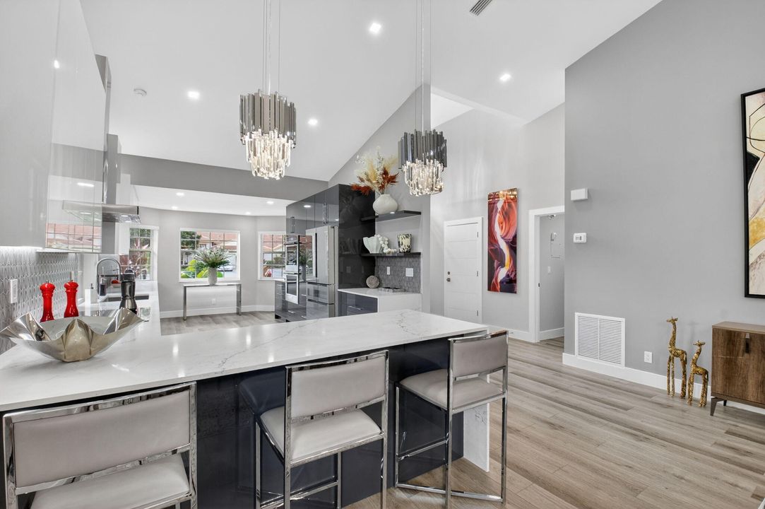 На продажу: $485,000 (2 спален, 2 ванн, 1798 Квадратных фут)