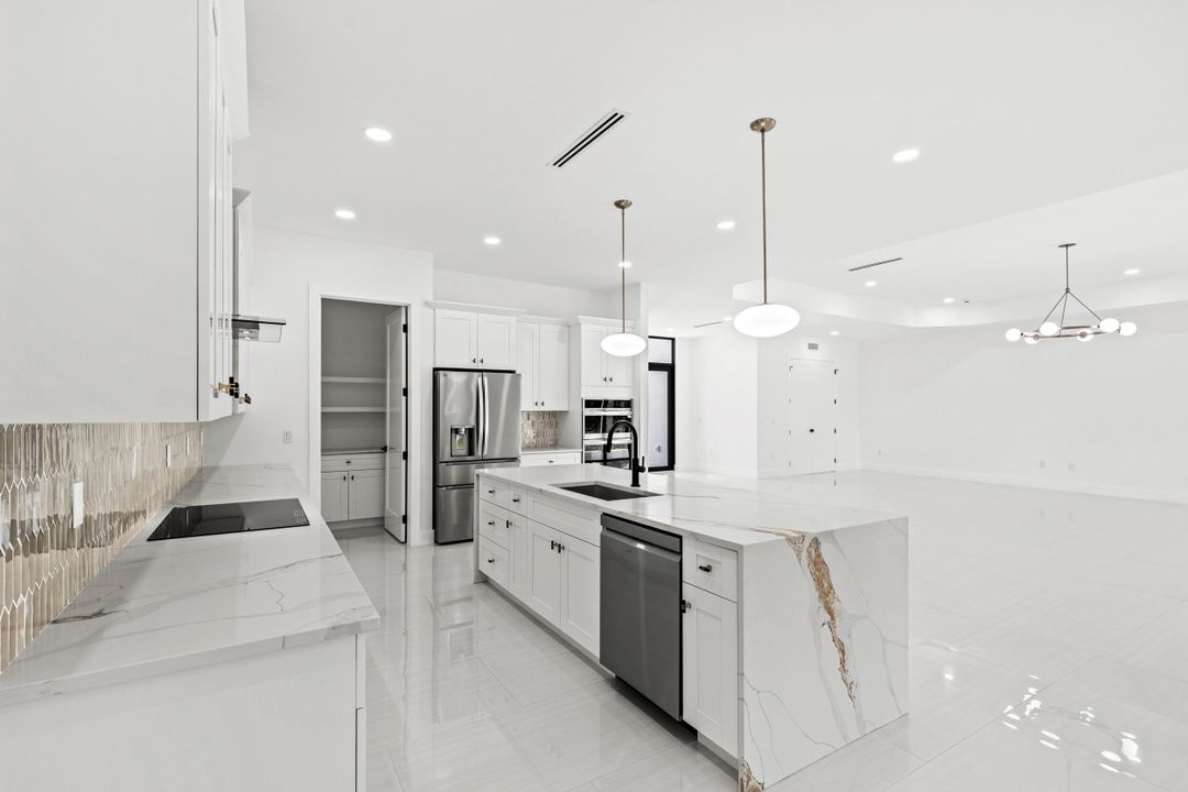 На продажу: $995,000 (4 спален, 3 ванн, 3160 Квадратных фут)