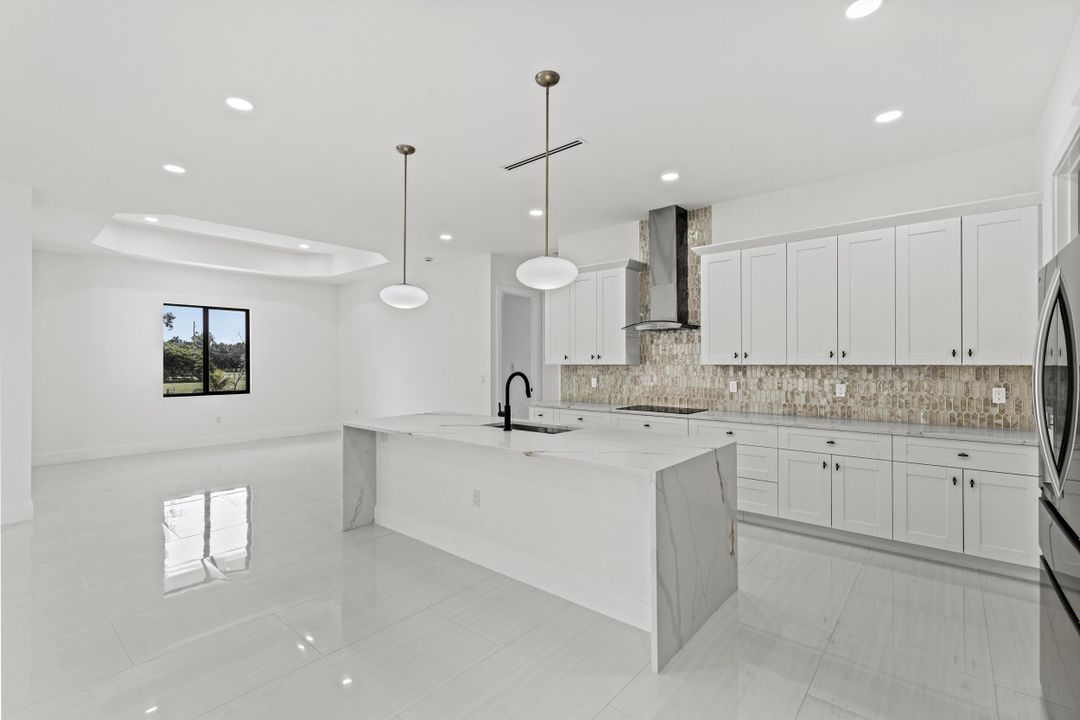 На продажу: $995,000 (4 спален, 3 ванн, 3160 Квадратных фут)