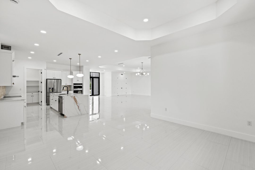 На продажу: $995,000 (4 спален, 3 ванн, 3160 Квадратных фут)