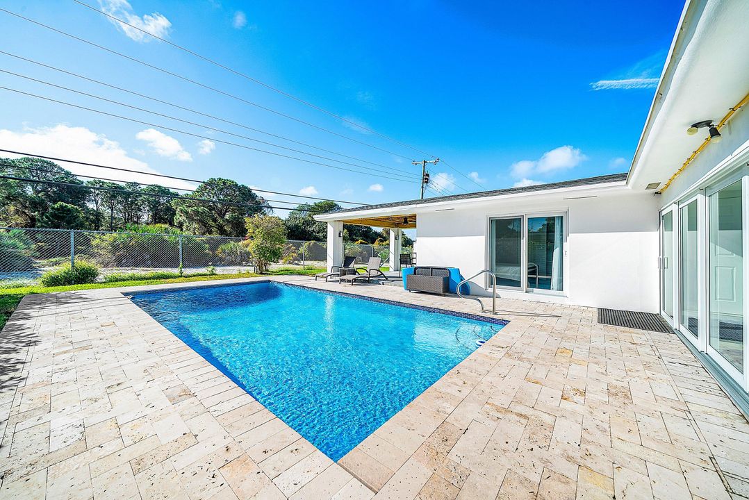 待售: $775,000 (3 贝兹, 2 浴室, 1551 平方英尺)