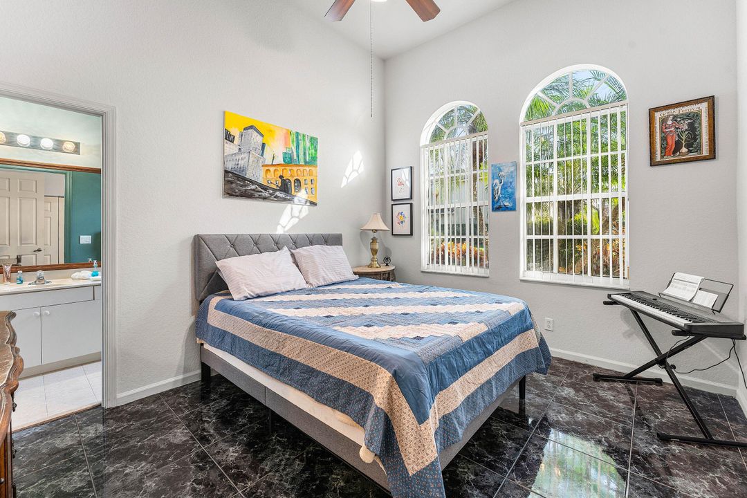 En Venta: $600,000 (4 camas, 3 baños, 2897 Pies cuadrados)