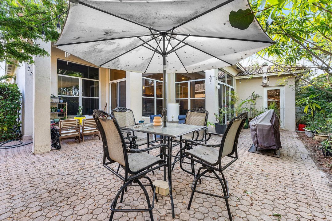 En Venta: $600,000 (4 camas, 3 baños, 2897 Pies cuadrados)