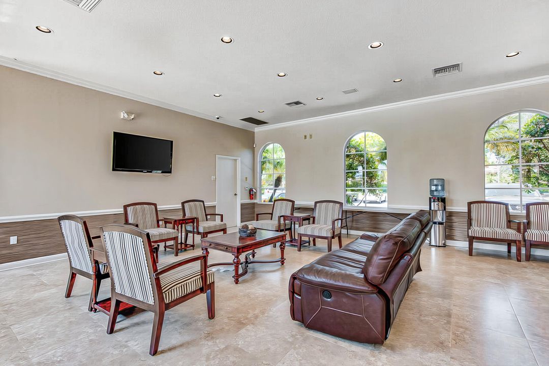 En Venta: $600,000 (4 camas, 3 baños, 2897 Pies cuadrados)