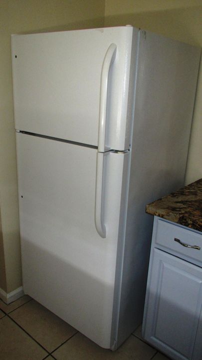 В аренду: $2,300 (2 спален, 2 ванн, 838 Квадратных фут)