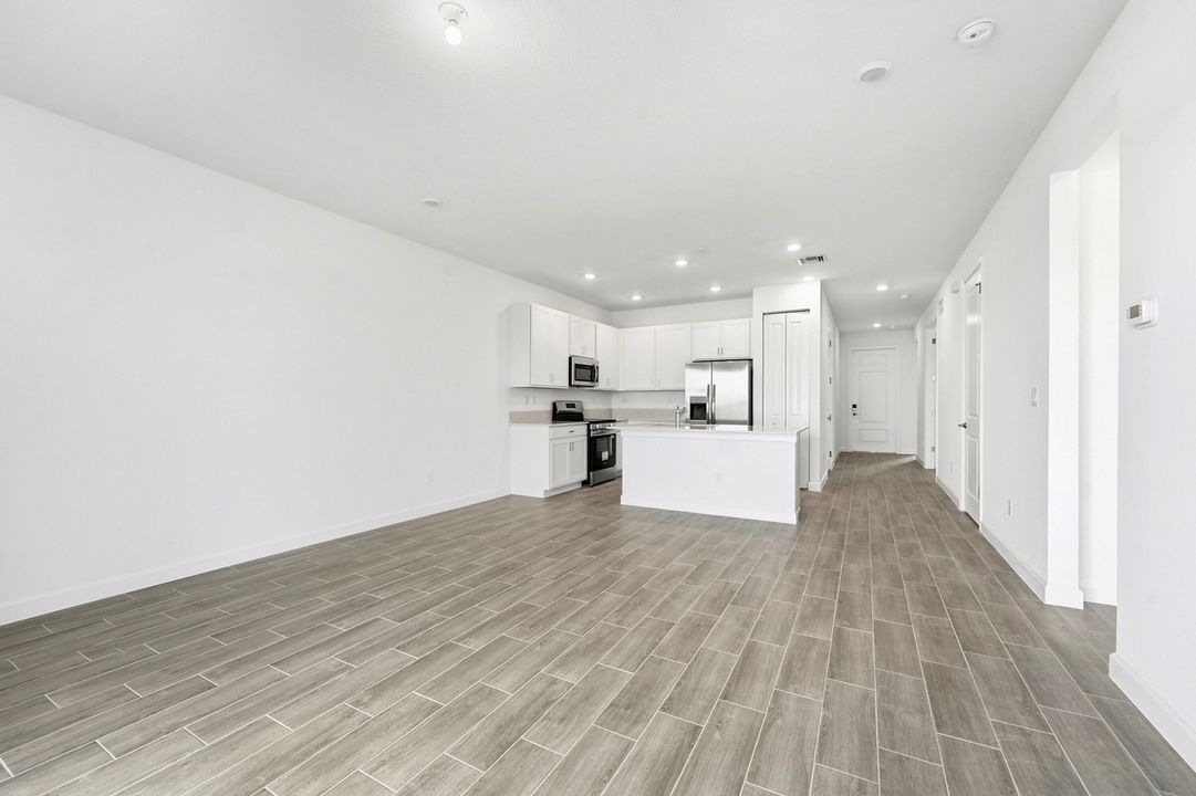 В аренду: $2,250 (3 спален, 2 ванн, 1436 Квадратных фут)