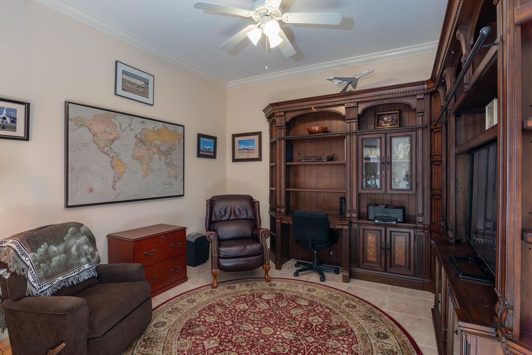 En Venta: $619,900 (3 camas, 2 baños, 2211 Pies cuadrados)