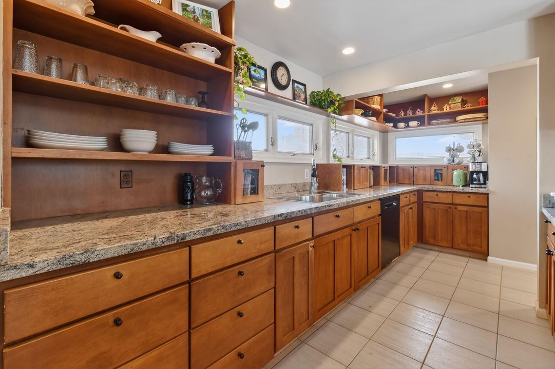 待售: $1,450,000 (4 贝兹, 4 浴室, 3713 平方英尺)