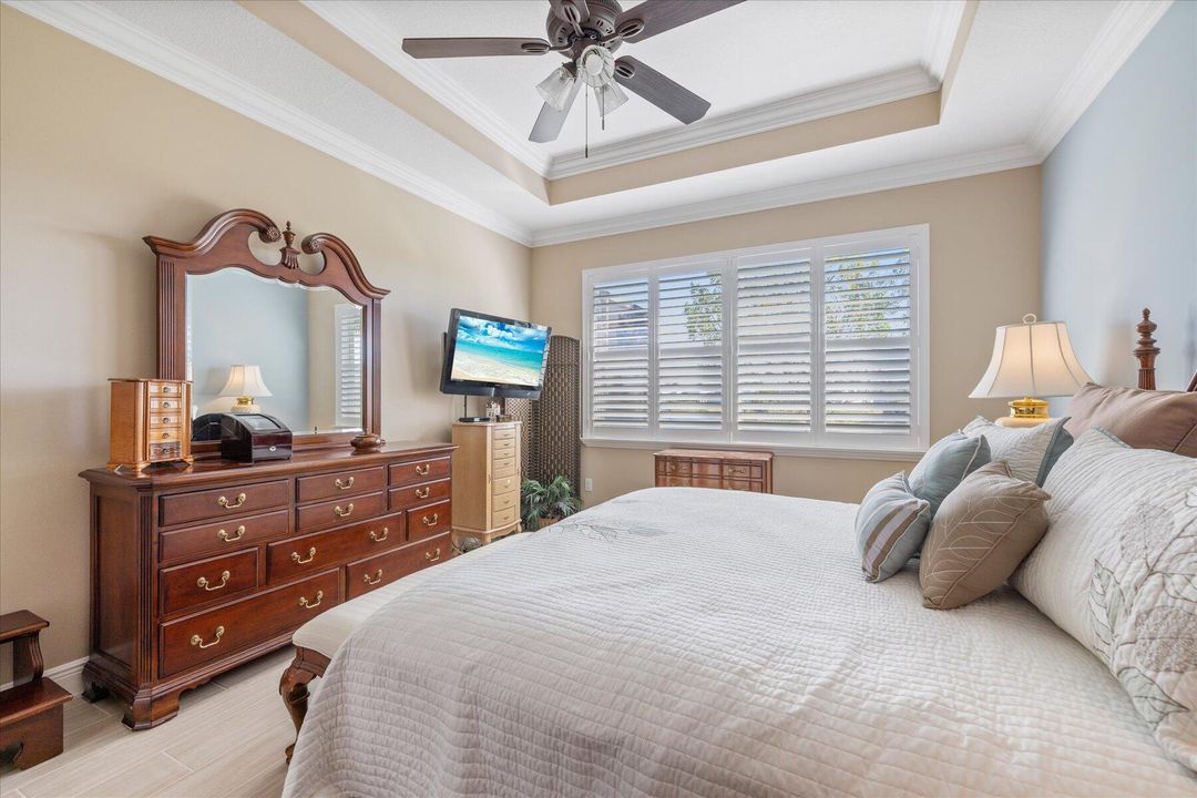 En Venta: $599,000 (2 camas, 2 baños, 2169 Pies cuadrados)