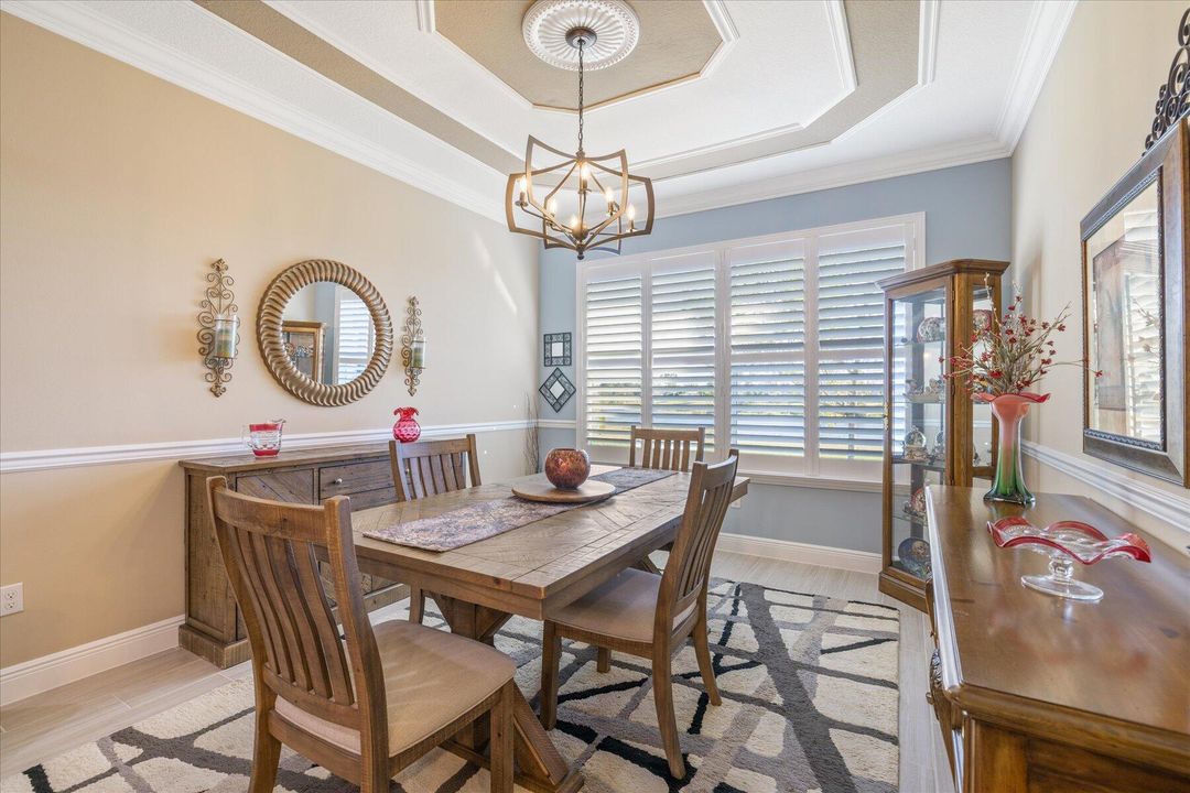 En Venta: $599,000 (2 camas, 2 baños, 2169 Pies cuadrados)