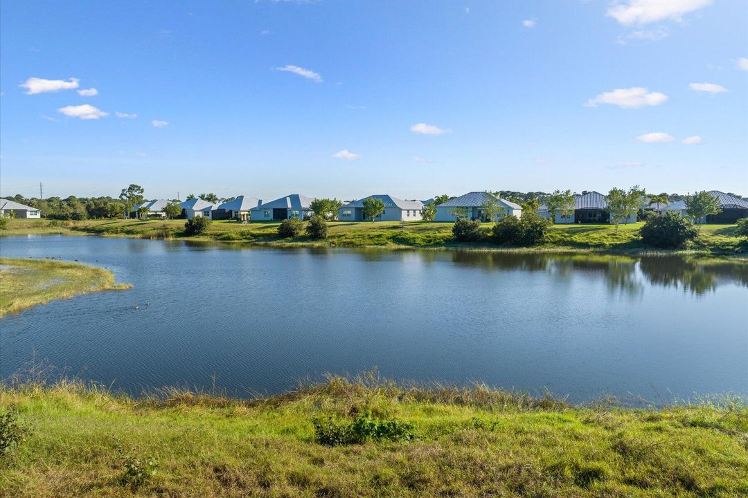 En Venta: $599,000 (2 camas, 2 baños, 2169 Pies cuadrados)