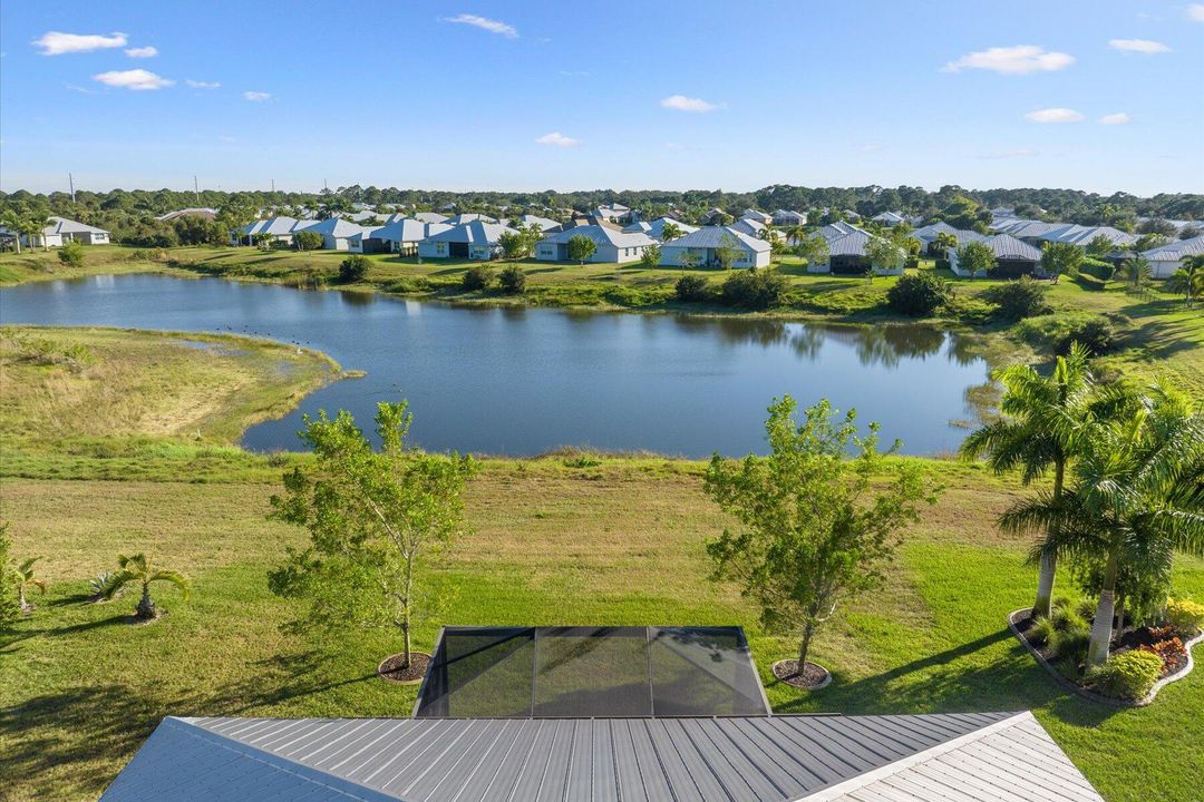 En Venta: $599,000 (2 camas, 2 baños, 2169 Pies cuadrados)