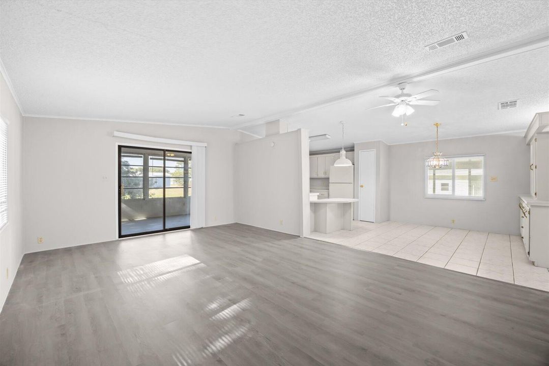 For Sale: $75,000 (2 beds, 2 baths, 1144 Square Feet)