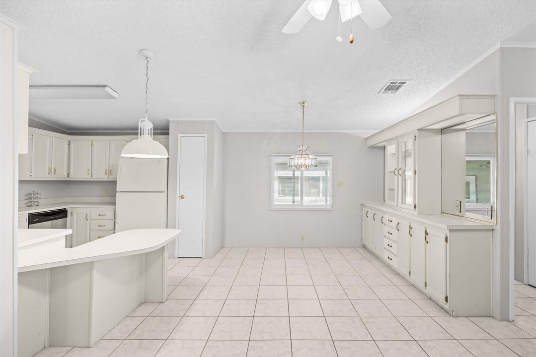 For Sale: $75,000 (2 beds, 2 baths, 1144 Square Feet)