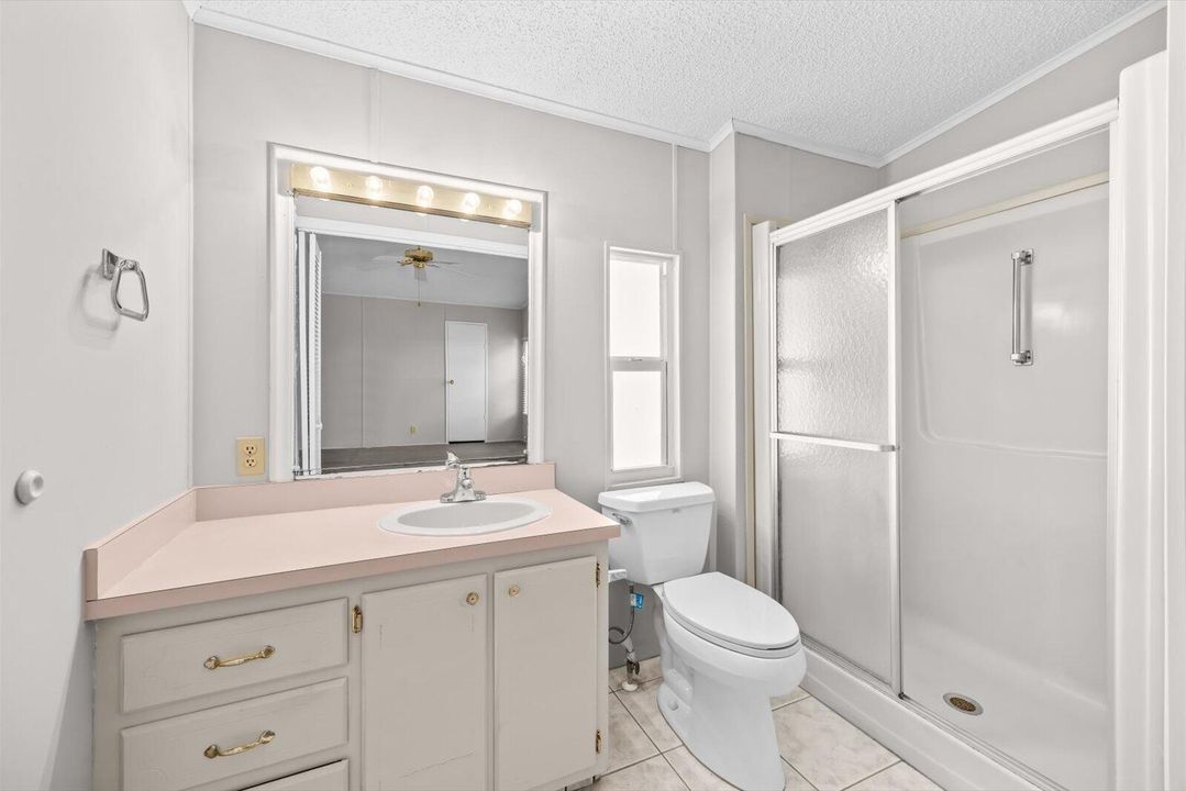 For Sale: $75,000 (2 beds, 2 baths, 1144 Square Feet)