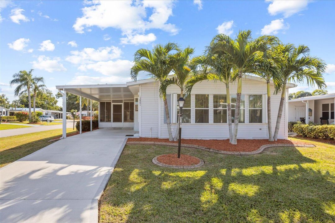 For Sale: $115,000 (2 beds, 2 baths, 1727 Square Feet)