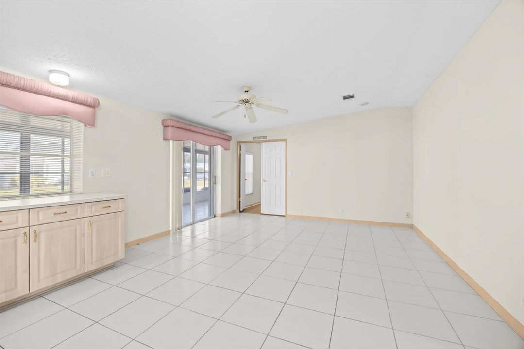 For Sale: $115,000 (2 beds, 2 baths, 1727 Square Feet)