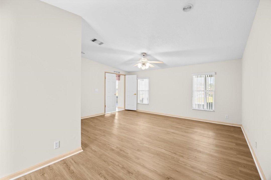 For Sale: $115,000 (2 beds, 2 baths, 1727 Square Feet)