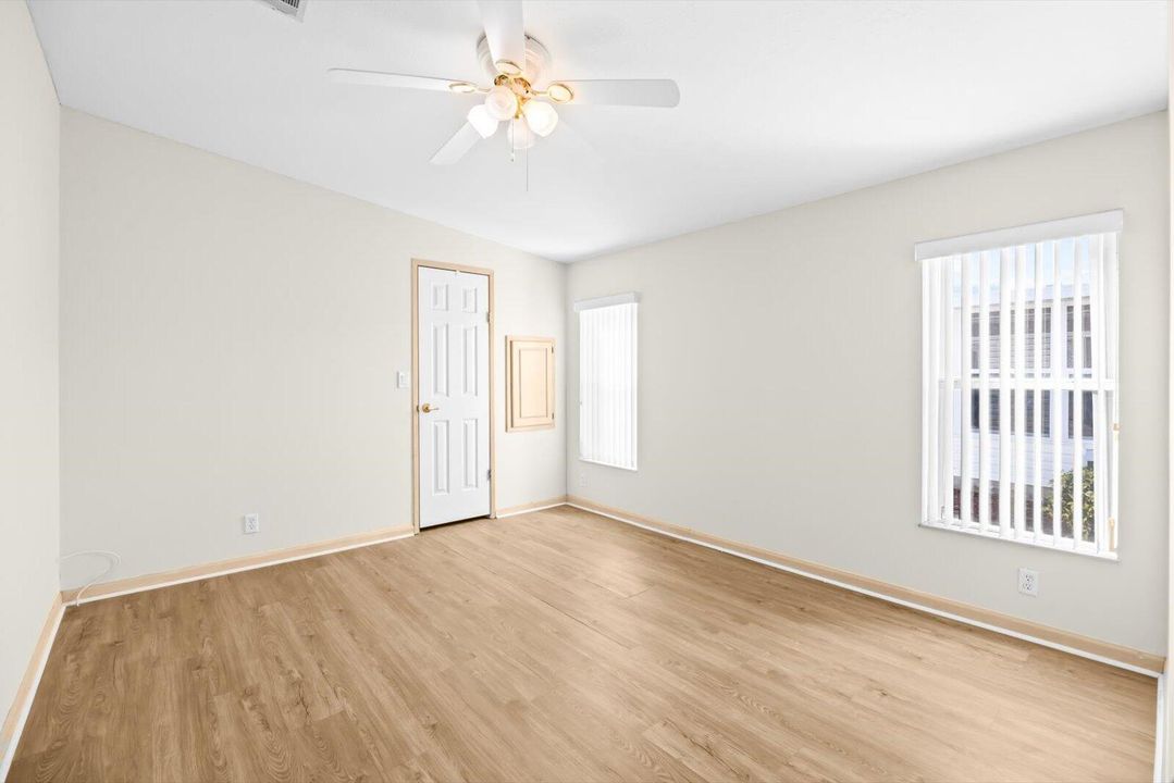 For Sale: $115,000 (2 beds, 2 baths, 1727 Square Feet)