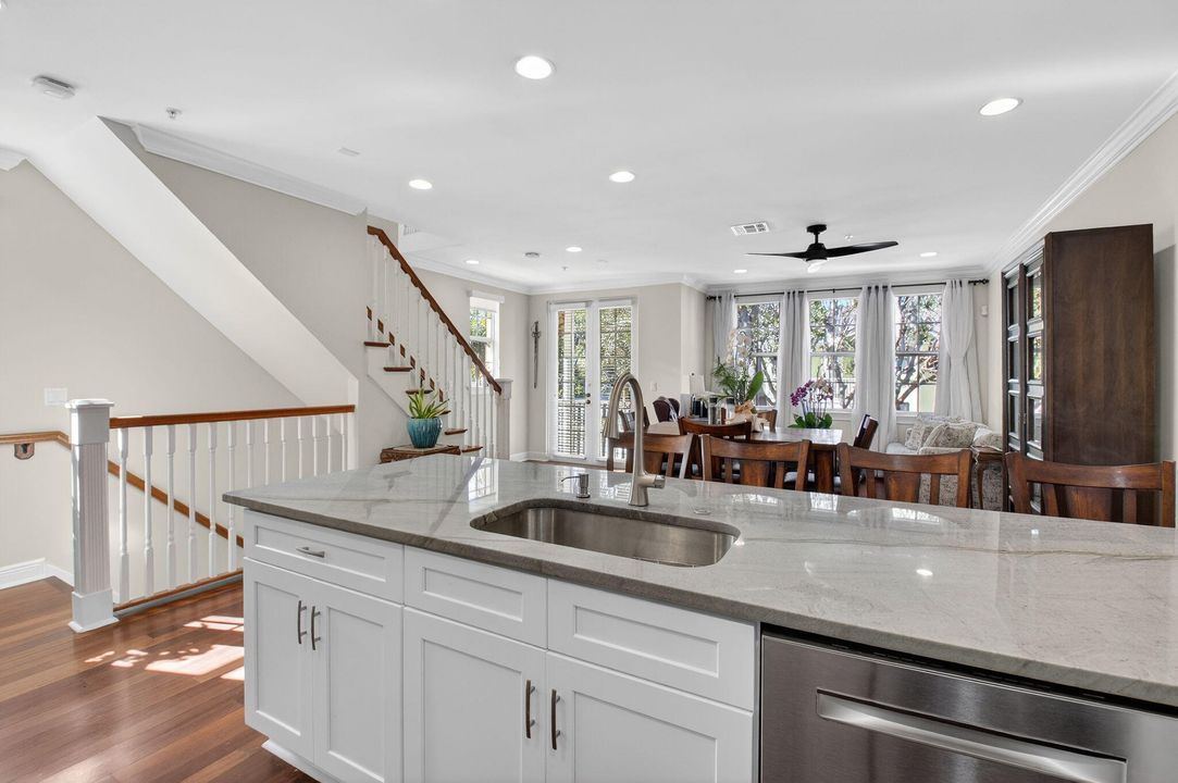 На продажу: $800,000 (3 спален, 3 ванн, 2097 Квадратных фут)