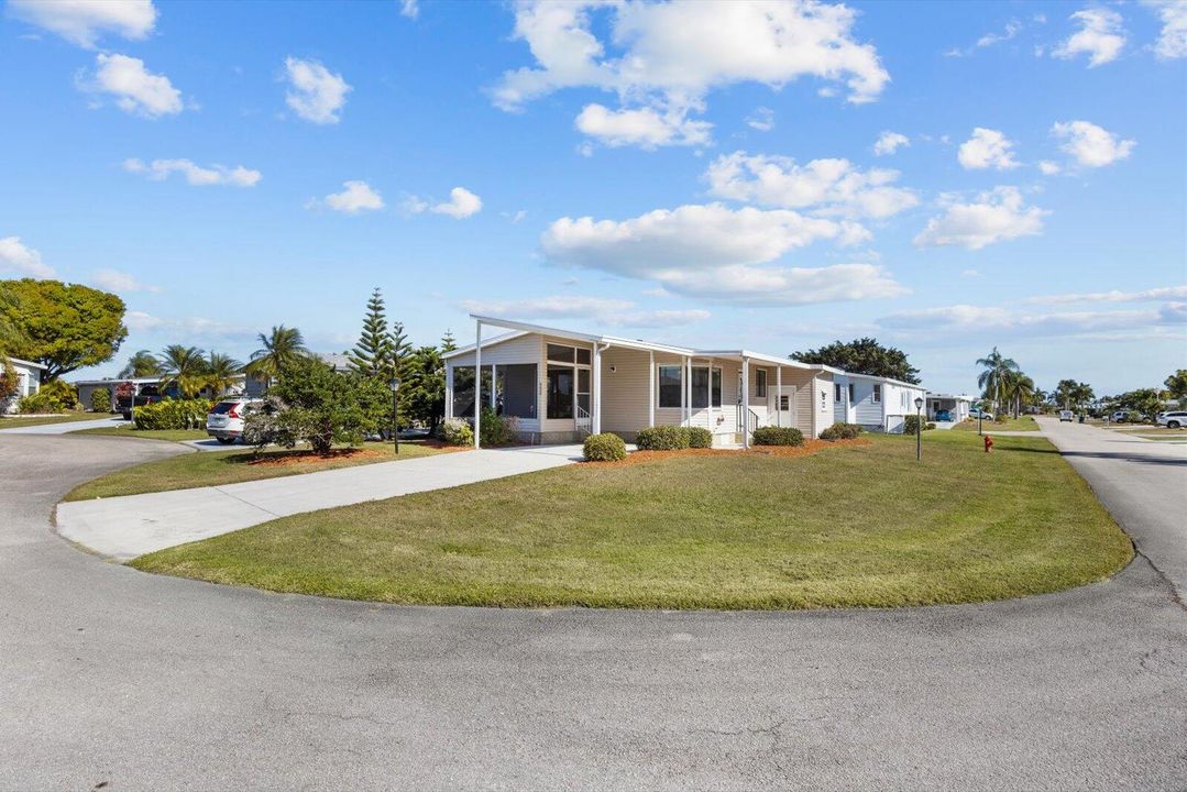 待售: $75,000 (2 贝兹, 2 浴室, 1120 平方英尺)