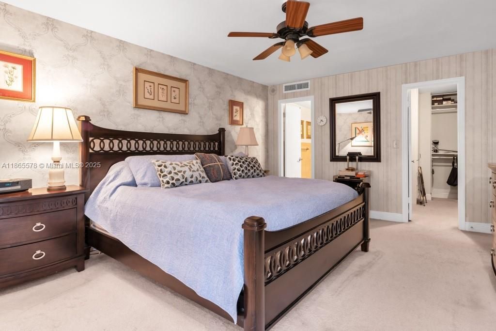 For Sale: $950,000 (2 beds, 2 baths, 1247 Square Feet)