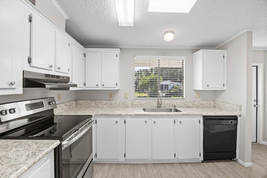 待售: $75,000 (2 贝兹, 2 浴室, 1120 平方英尺)