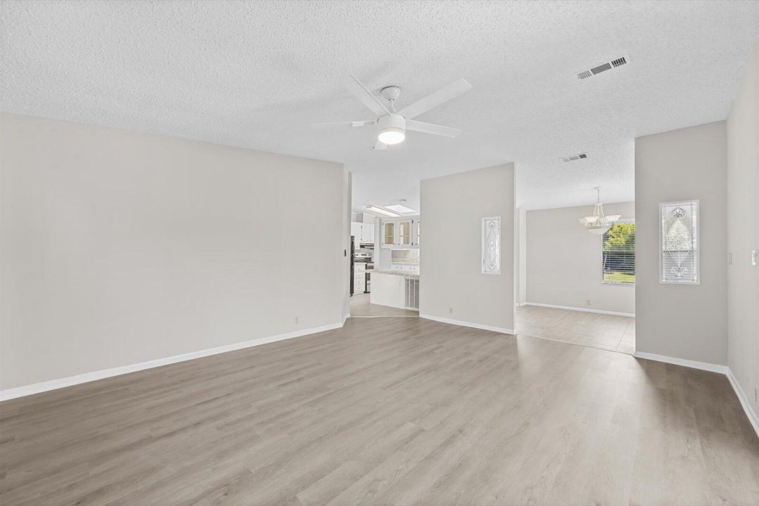 待售: $75,000 (2 贝兹, 2 浴室, 1120 平方英尺)